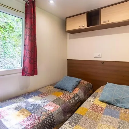 Campingplatz Mobil 6 Pers Avec Terrasse A - Api-1-52-314